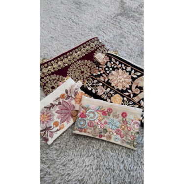 インド刺繍リボンの素敵さを見て下さい。 #むらかみ #土曜